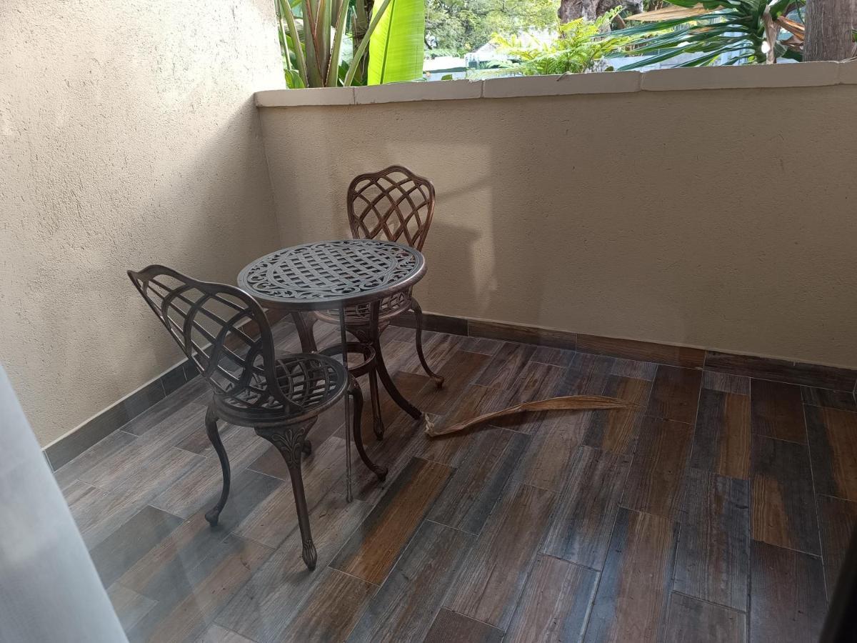 Jacaranda Hotel Harare Luaran gambar