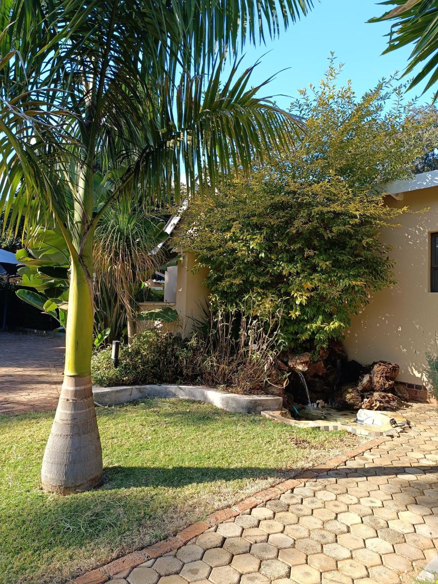 Jacaranda Hotel Harare Luaran gambar