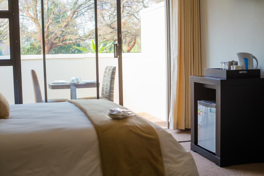 Jacaranda Hotel Harare Luaran gambar