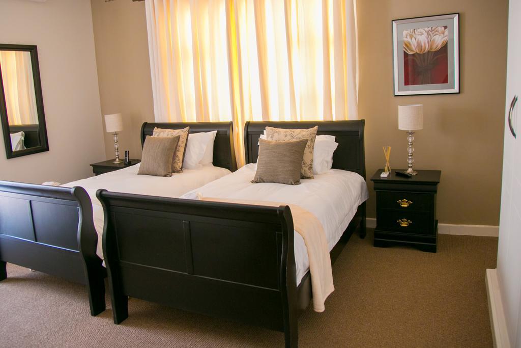 Jacaranda Hotel Harare Luaran gambar