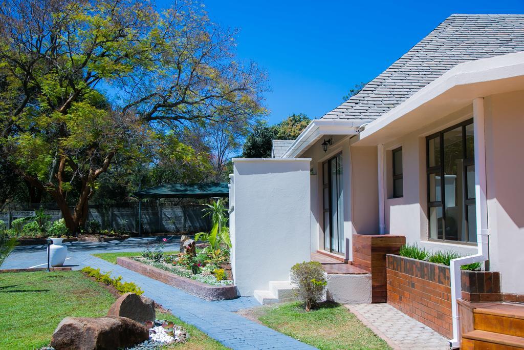Jacaranda Hotel Harare Luaran gambar